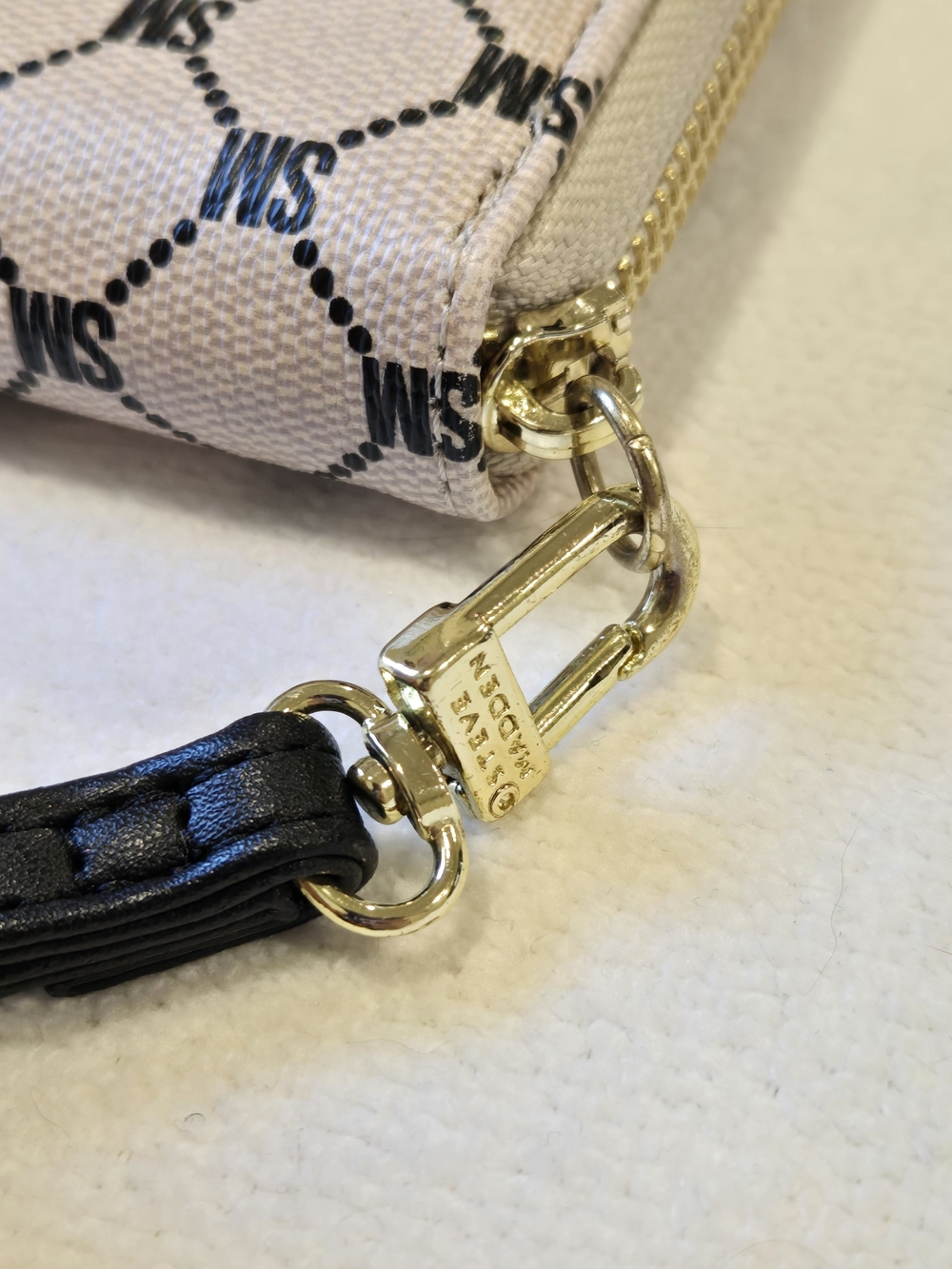 Steve Madden Beige & Black SM Monogram Zip Around Wallet/Wristlet - Picture 4 of 13